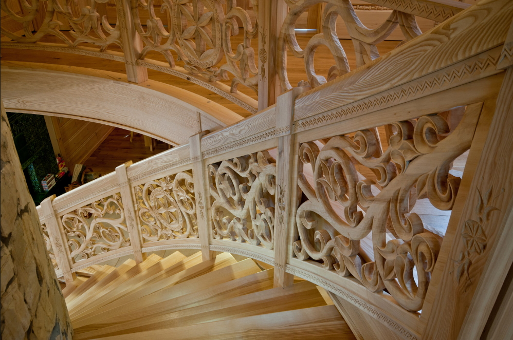 изготовление деревянных лестниц в омске